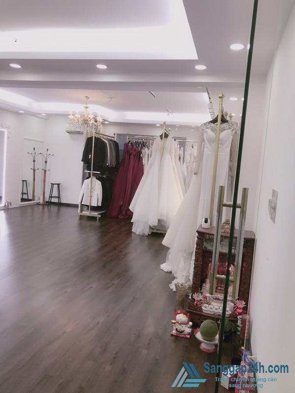 Cho thuê mặt bằng tại trung tâm quận 1.