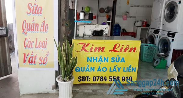 Sang tiệm giặt ủi