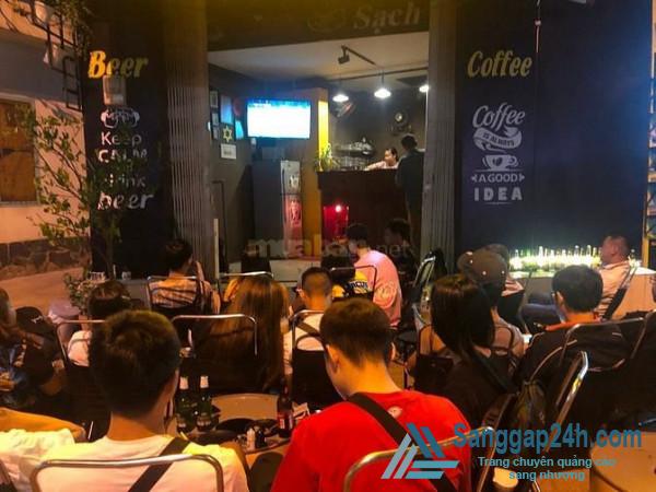 Sang nhanh quán cafe mặt tiền đường Phạm Văn Đồng.