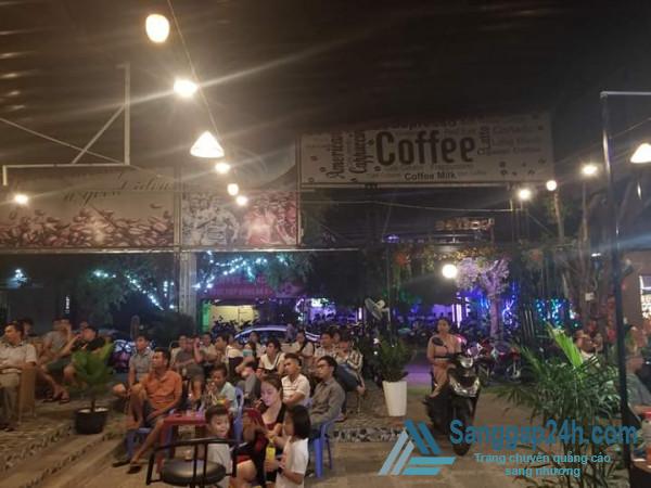 Sang quán cafe