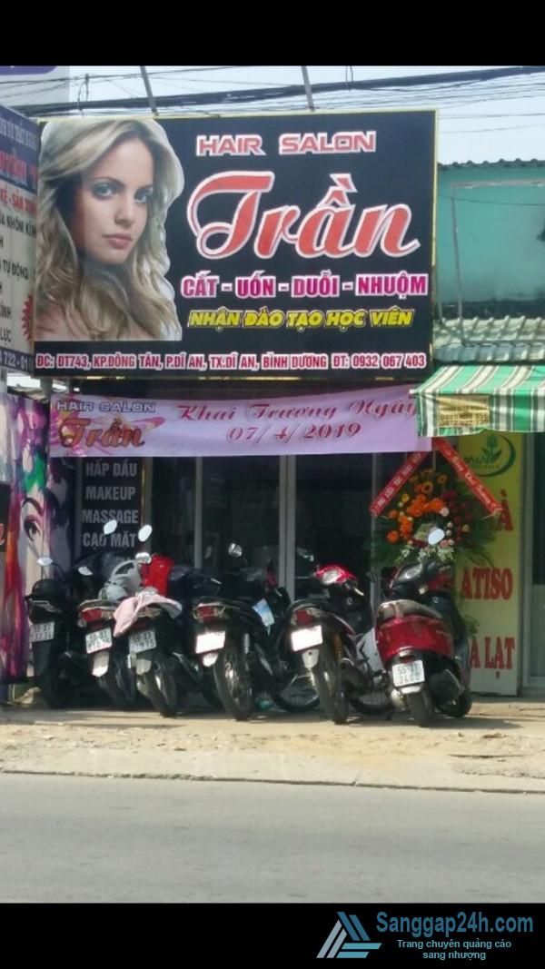 Sang nhanh tiệm tóc mặt tiền đường lớn, khu dân cư đông, trung tâm thị xã Dĩ An, Bình Dương.