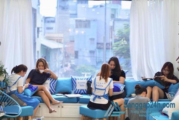 Sang tiệm tóc - nail