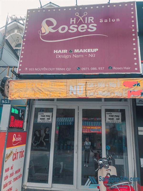 Sang nhanh tiệm tóc mặt tiền đường lớn, khu dân cư đông, trung tâm quận 2.