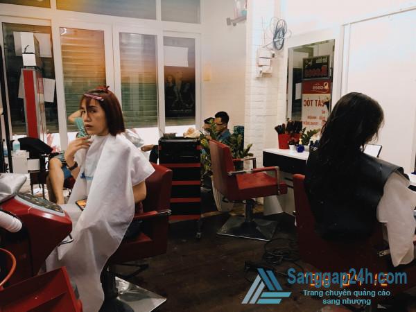 Sang tiệm tóc - nail