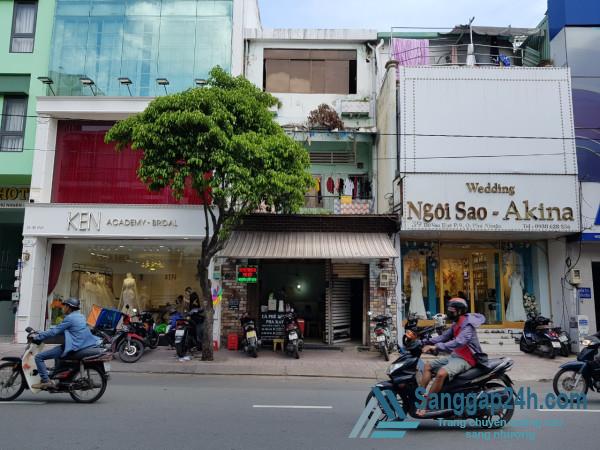 Cần sang nhanh quán cafe mặt tiền đường Hồ Văn Huê, phường 9, quận Phú Nhuận. 