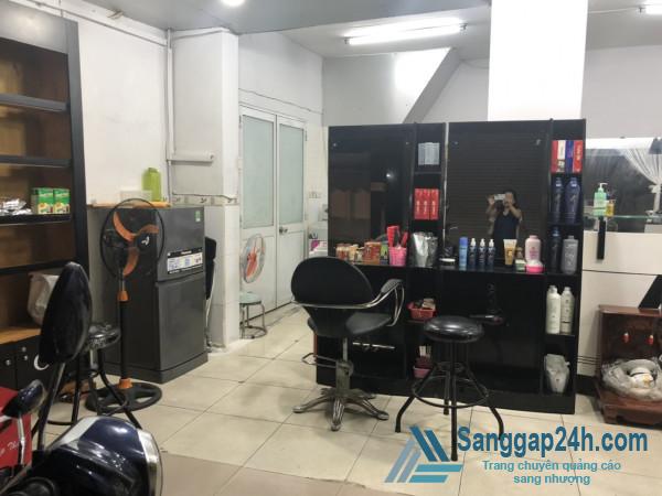 Sang nhanh tiệm Nail - Tóc mặt tiền đường Tăng Bạt Hổ, phường 11, quận Bình Thạnh.