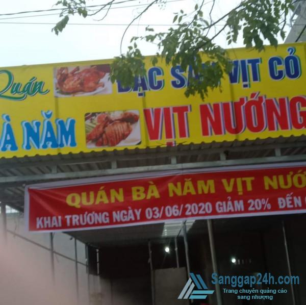 Sang quán nhậu vịt quay mặt tiền đường 51, phường Phú Tân, thành phố Thủ Dầu Một, Bình Dương.