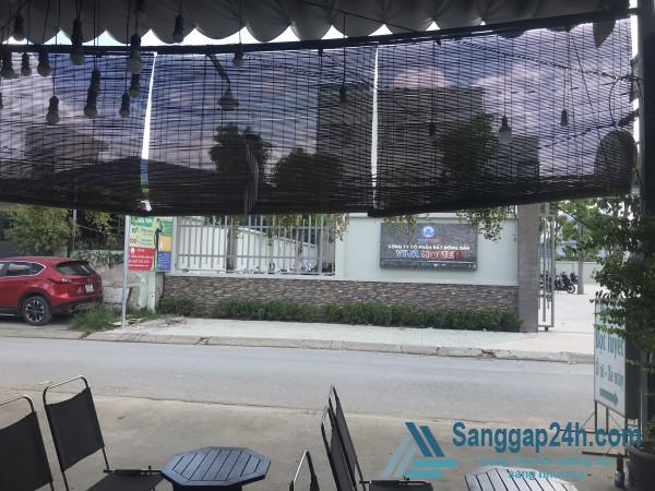 Sang tiệm rửa - sửa xe