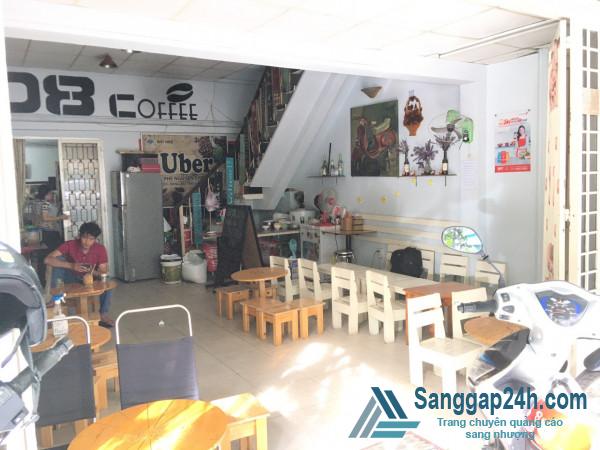 Sang quán cafe