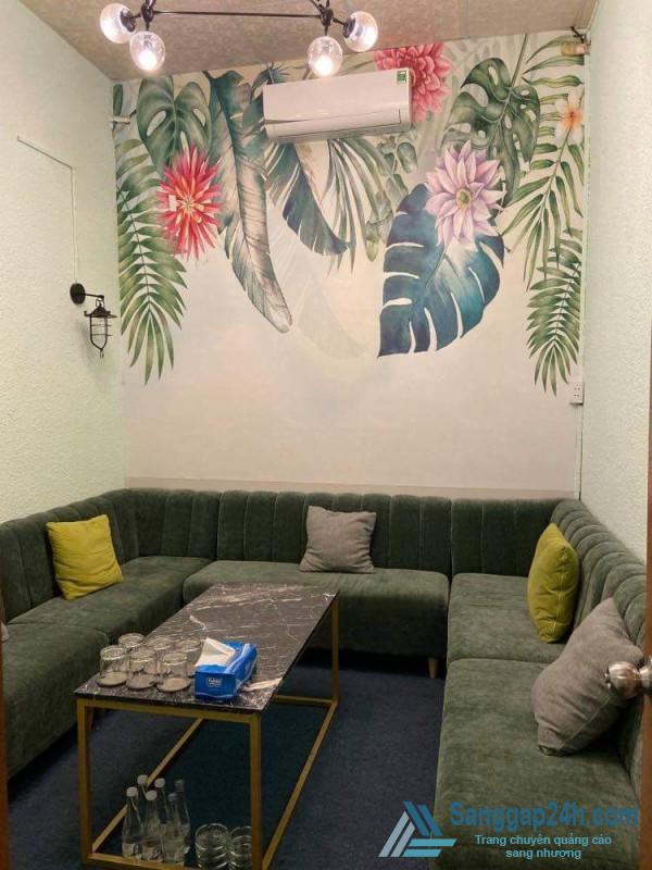 Sang quán bar - karaoke