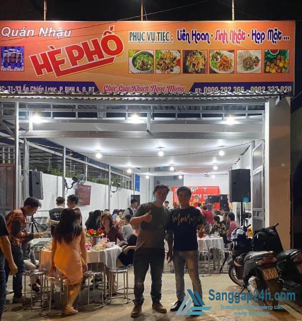 Sang nhượng quán nhậu + dãy phòng trọ gồm 8 phòng mặt tiền  đường Ấp Chiến Lược, phường Bình Hưng Hòa A, quận Bình Tân. 