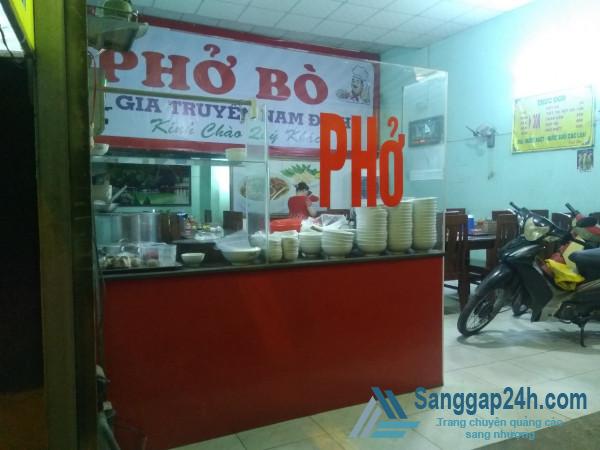 Sang nhượng quán phở mặt tiền đường Võ Văn Vân, phường Vĩnh Lộc B, huyện Bình Chánh.