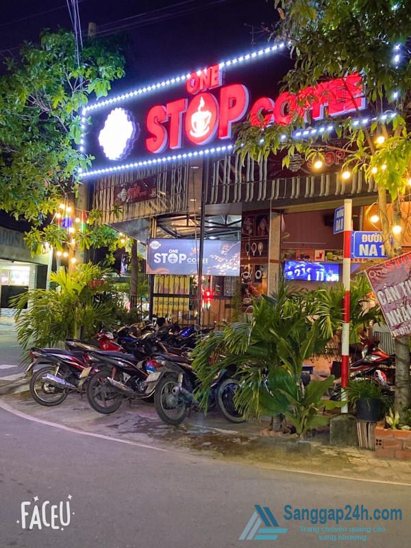Sang nhượng quán cafe nằm mặt khu dân cư đông đúc, trung tâm thị xã Thuận An, Bình Dương.