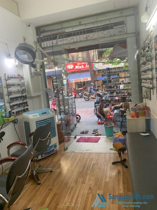 Sang tiệm tóc - nail