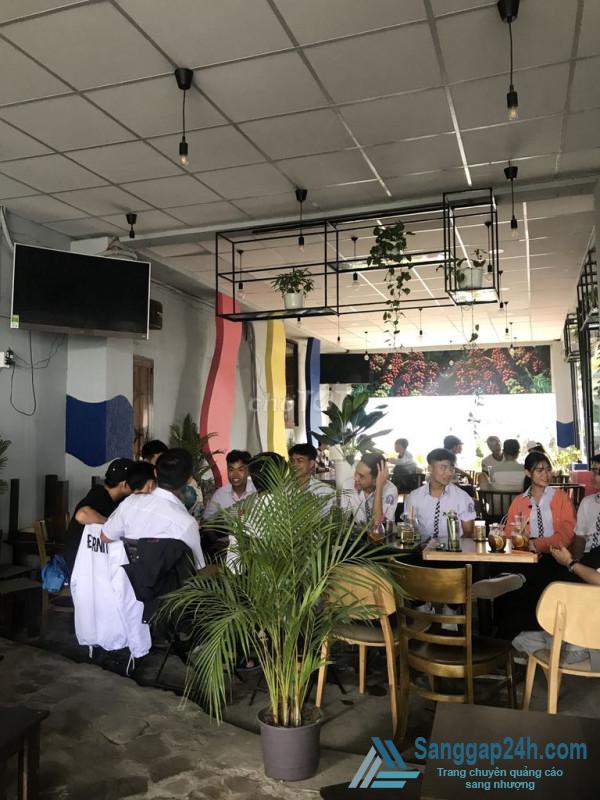 Sang quán cafe sân vườn, máy lanh 650m² nằm huyện Cần Giuộc, Long An.