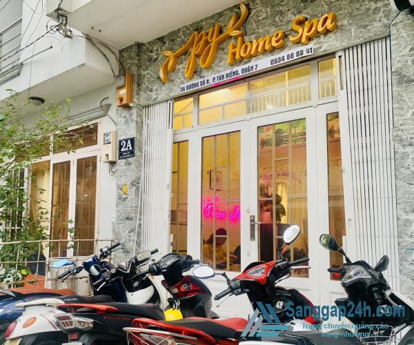 Sang spa vị trí đẹp, nằm khu dân cư đông đúc, trung tâm quận 7.