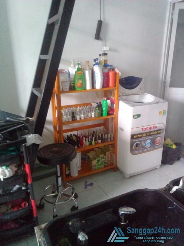 Sang tiệm tóc - nail