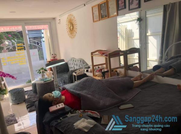 Sang tiệm tóc - nail