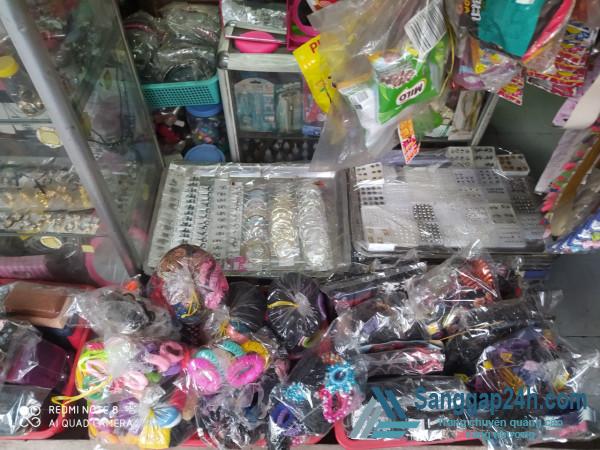 Sang tiệm tạp hóa - sữa