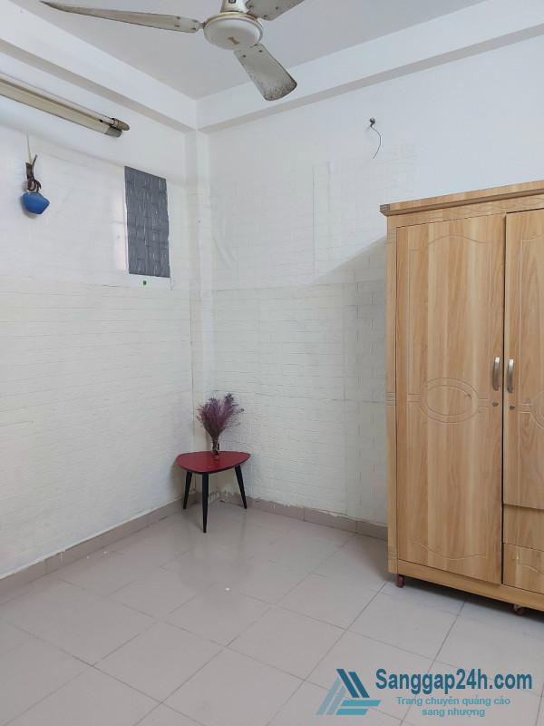 Sang tiệm tóc - nail