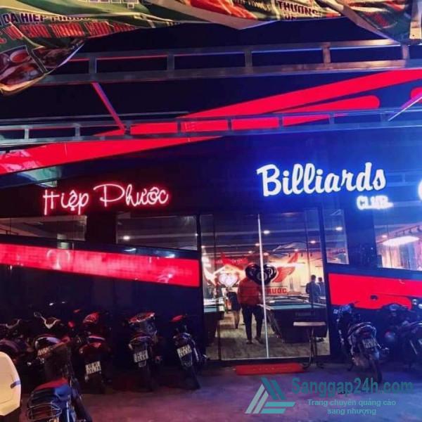 Sang nhượng quán bida không gian rộng, thoáng mát, sạch sẽ nằm trung tâm huyện Hóc Môn.