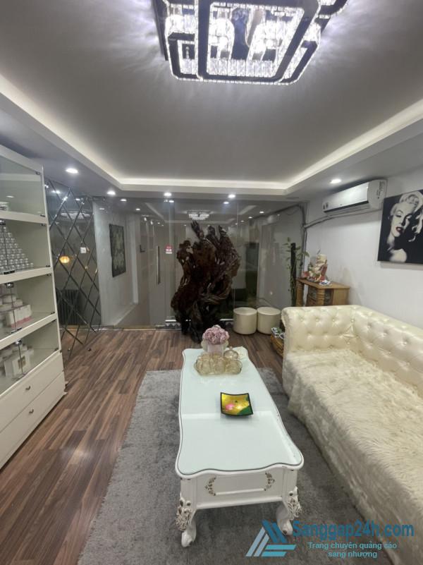 Sang nhượng gấp spa ngay mặt tiền phố Xã Đàn, Quận Đống Đa, Thành phố Hà Nội.
