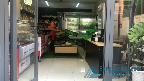 Sang nhượng cửa hàng