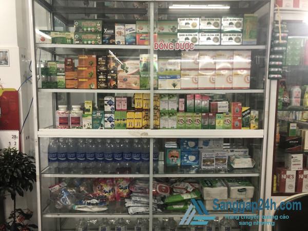 Sang nhà thuốc tây