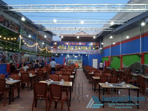 Sang nhượng quán ăn nhậu nằm mặt tiền đường Huỳnh Tấn Phát, phường Phú Mỹ, quận 7.