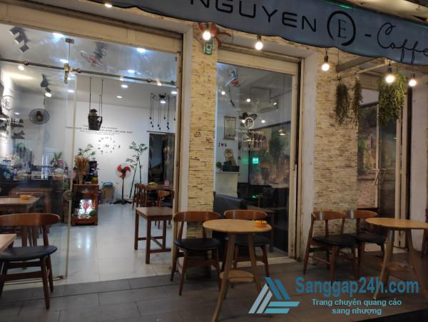 Sang quán cafe