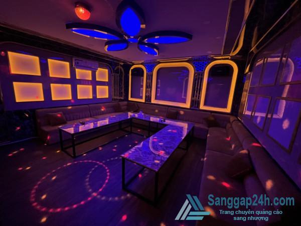 Sang quán bar - karaoke