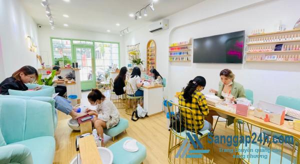 Sang tiệm tóc - nail