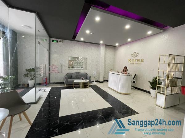 Sang gấp tiệm Spa Phun Xăm và phòng tập Yoga, Dance tại trung tâm quận 7.