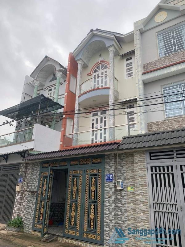 Bán Nhà Hoặc Cho Thuê Tại Huyện Hóc Môn.