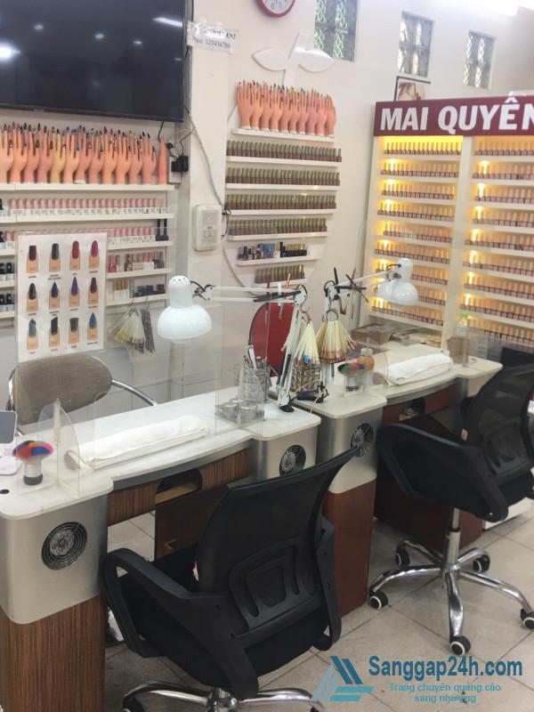 Sang Nhượng Tiệm Nails Mặt Tiền Đường Trần Văn Đang Quận 3.