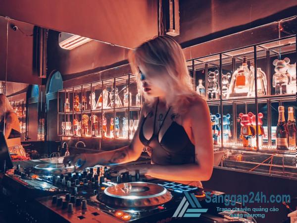 Sang quán bar - karaoke