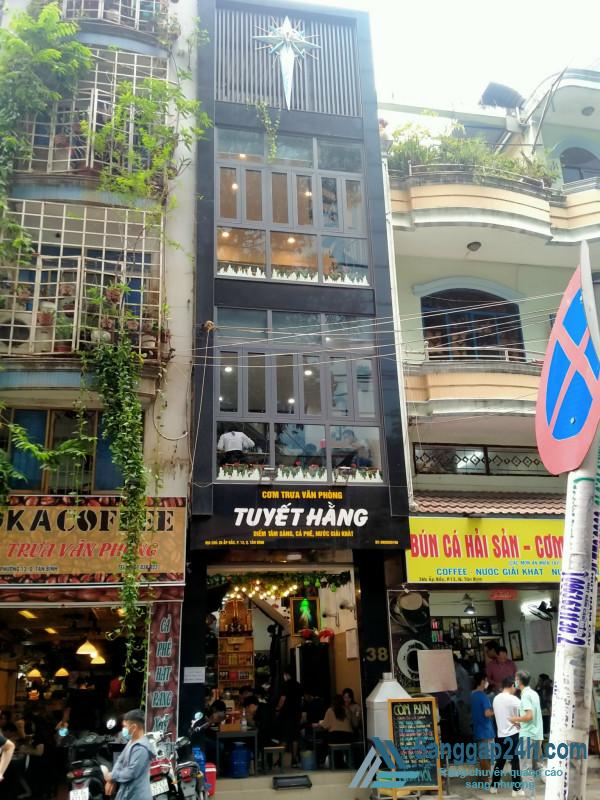 Sang Nhượng Quán Cơm Văn Phòng Nằm Mặt Tiền Đường Ấp Bắc Quận Tân Bình.