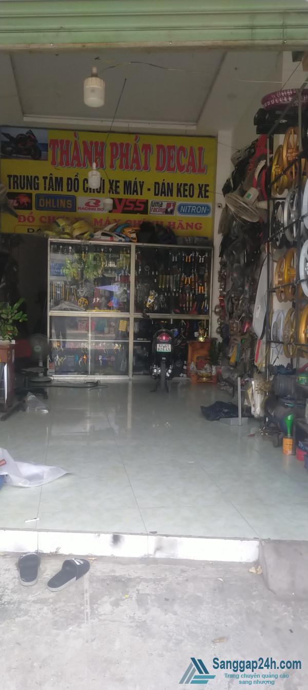 Sang tiệm rửa - sửa xe