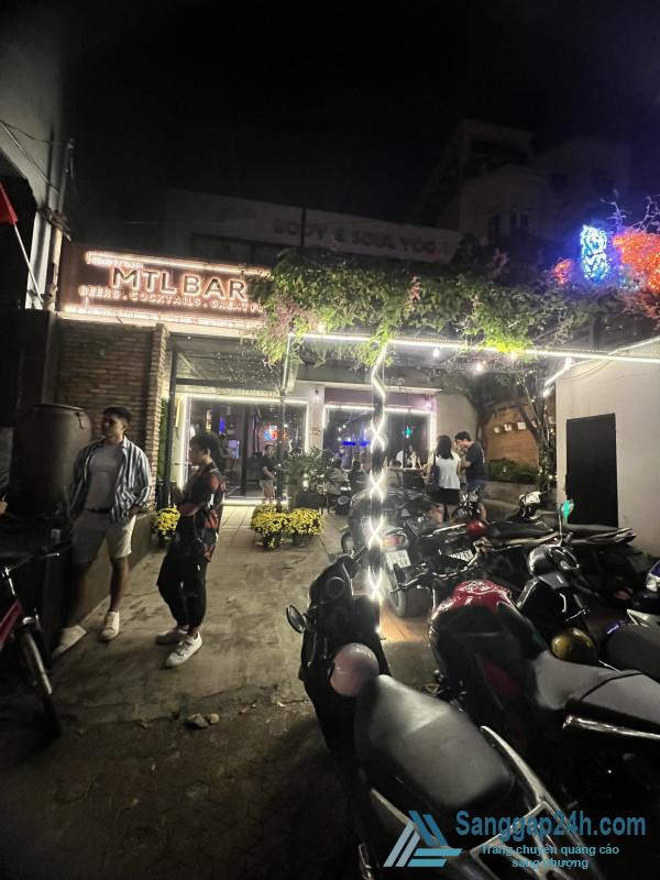 Sang quán bar - karaoke
