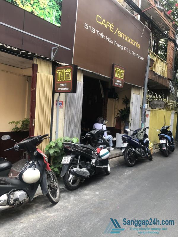 Sang Nhượng Quán Cà Phê Ở Quận Phú Nhuận.