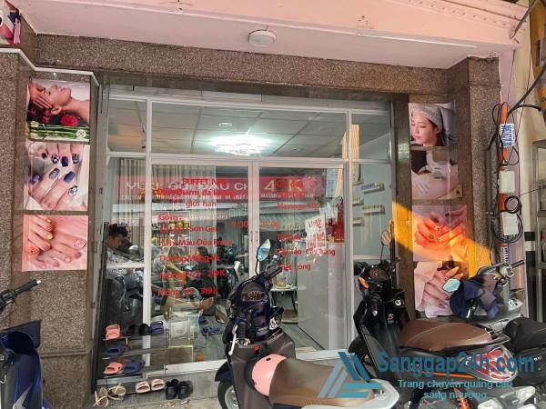 Sang tiệm tóc - nail