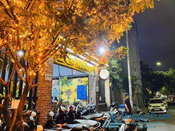 Sang Nhượng Nhanh Quán Cơm Niêu Ở Quận Phú Nhuận.