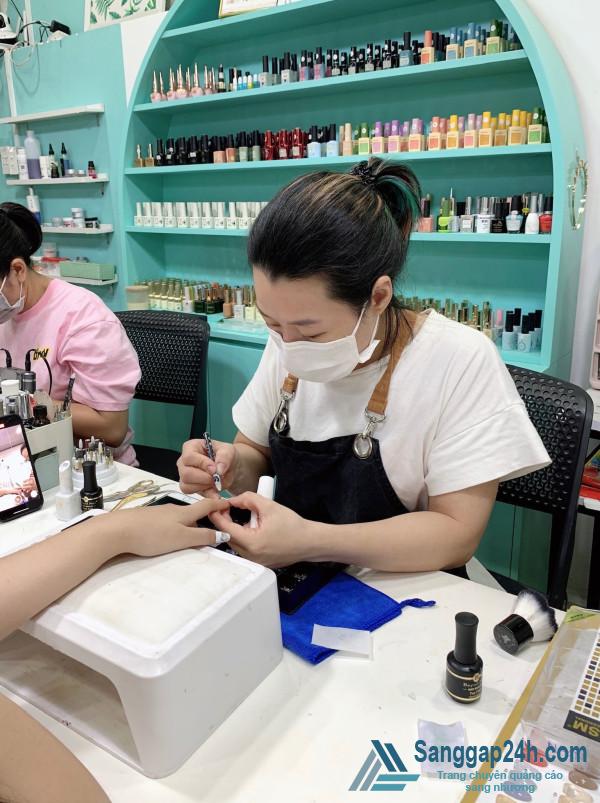 Sang Nhượng Nhanh Tiệm Nail Ở Quận 10.