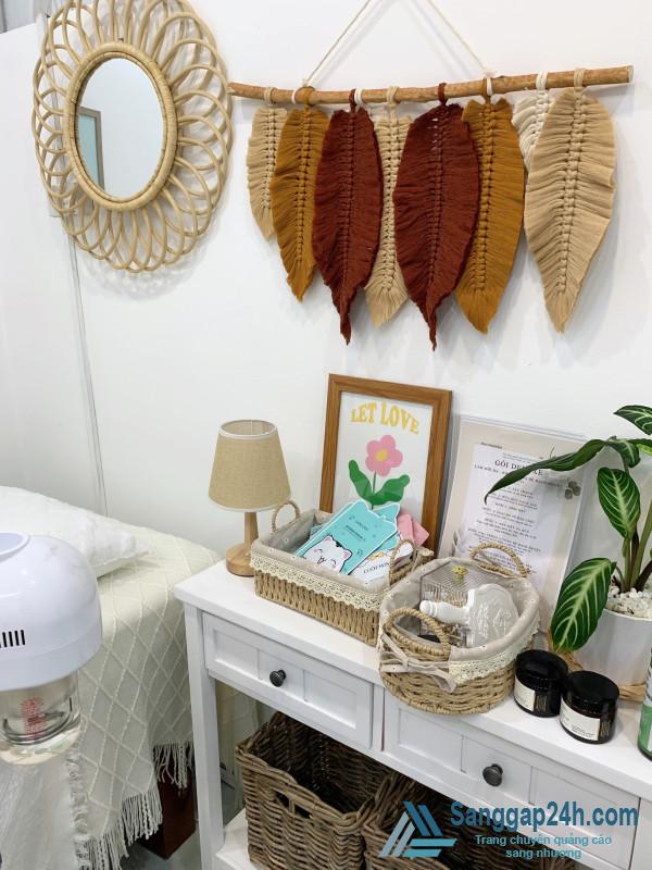 Sang tiệm tóc - nail