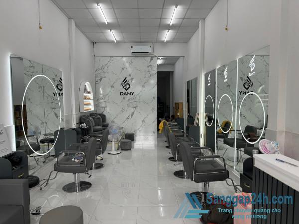 Sang tiệm tóc - nail