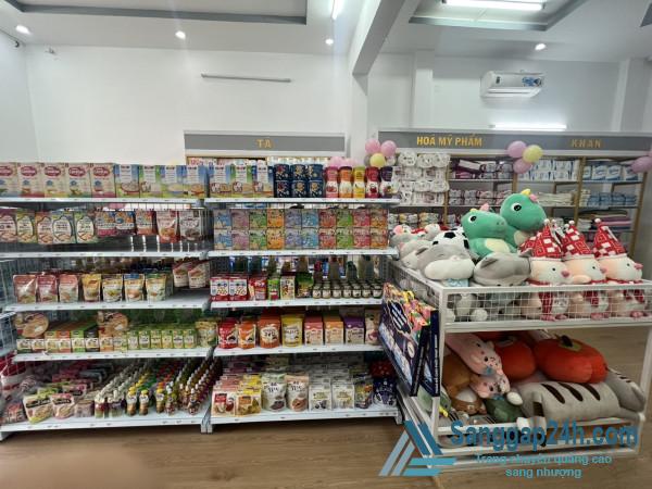 Sang nhượng cửa hàng