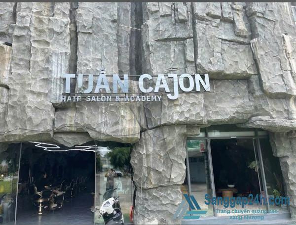 Sang tiệm tóc - nail