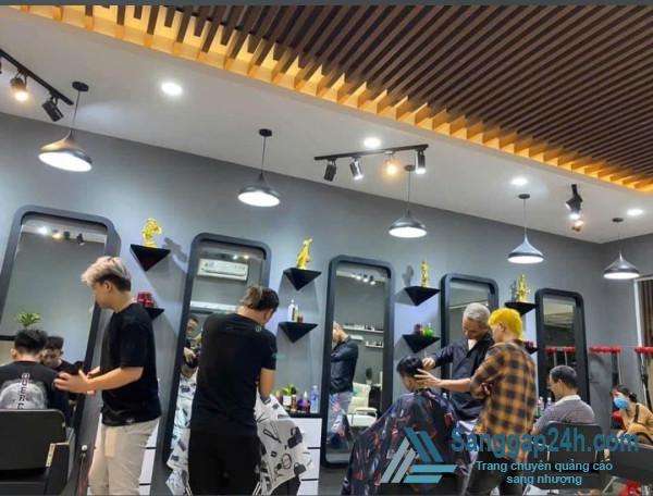 Sang tiệm tóc - nail