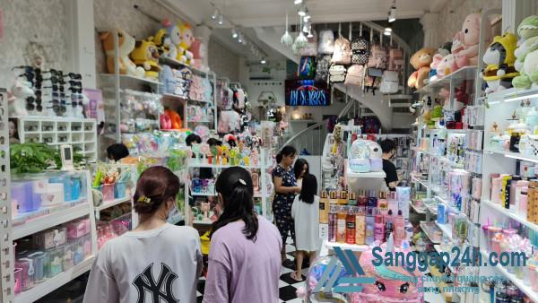 Sang nhượng cửa hàng