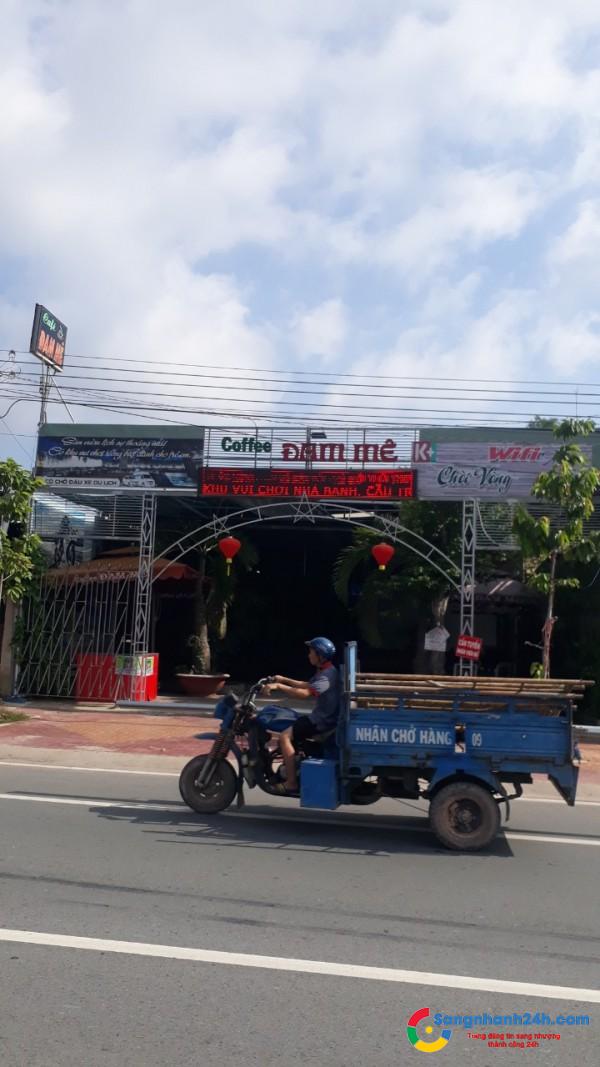 Cần sang quán cafe sân vườn, thoáng mát, mặt tiền đường lớn, view cực đẹp.